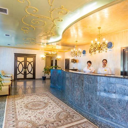 Royal Palace Hotel Алматы Экстерьер фото