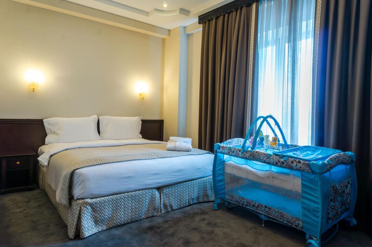 Royal Palace Hotel Алматы Экстерьер фото