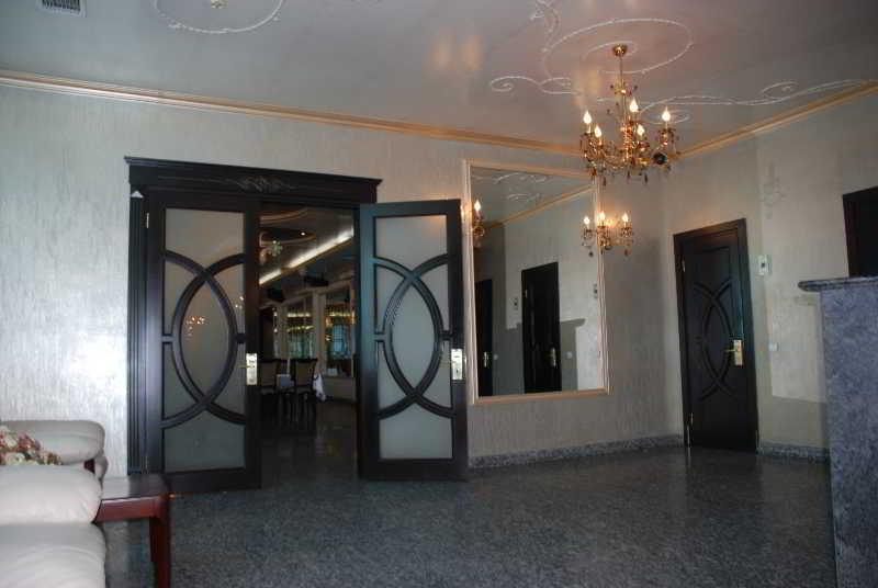 Royal Palace Hotel Алматы Экстерьер фото