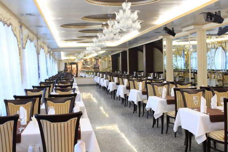 Royal Palace Hotel Алматы Экстерьер фото